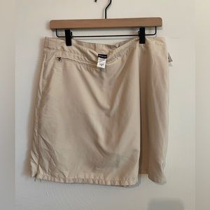 Patagonia classic tan skort